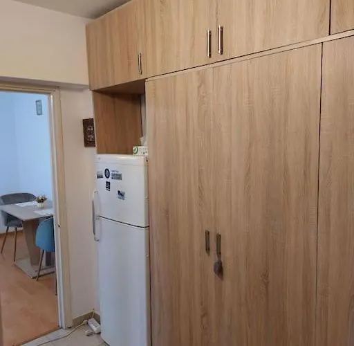 Garsoniera Centrala Renovata Бухарест